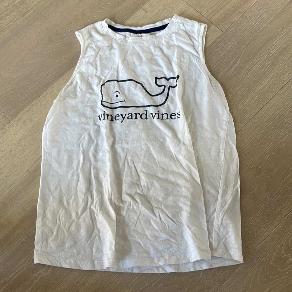 Vineyard vines muscle tee for sale! Barely worn!